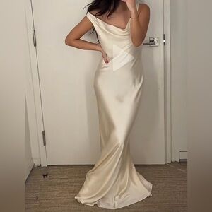 NWT Reformation Annabelle Silk Dress Fior
Di Latte Gown Wedding size 4